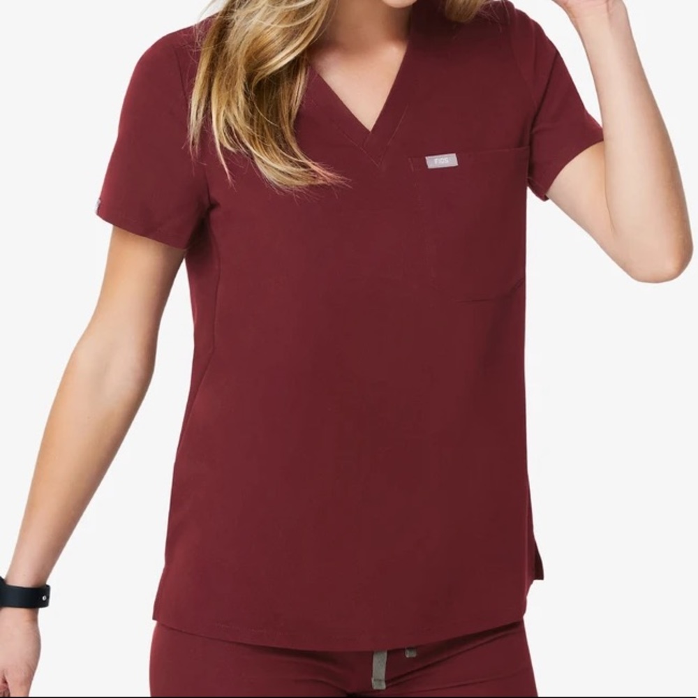 FIGS Catarina Scrub Top